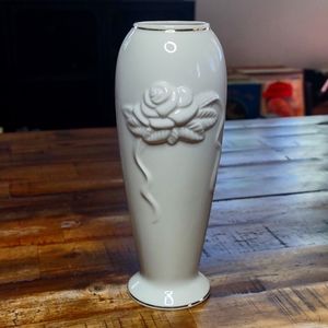 Lenox Ivory Rose Bud Vase